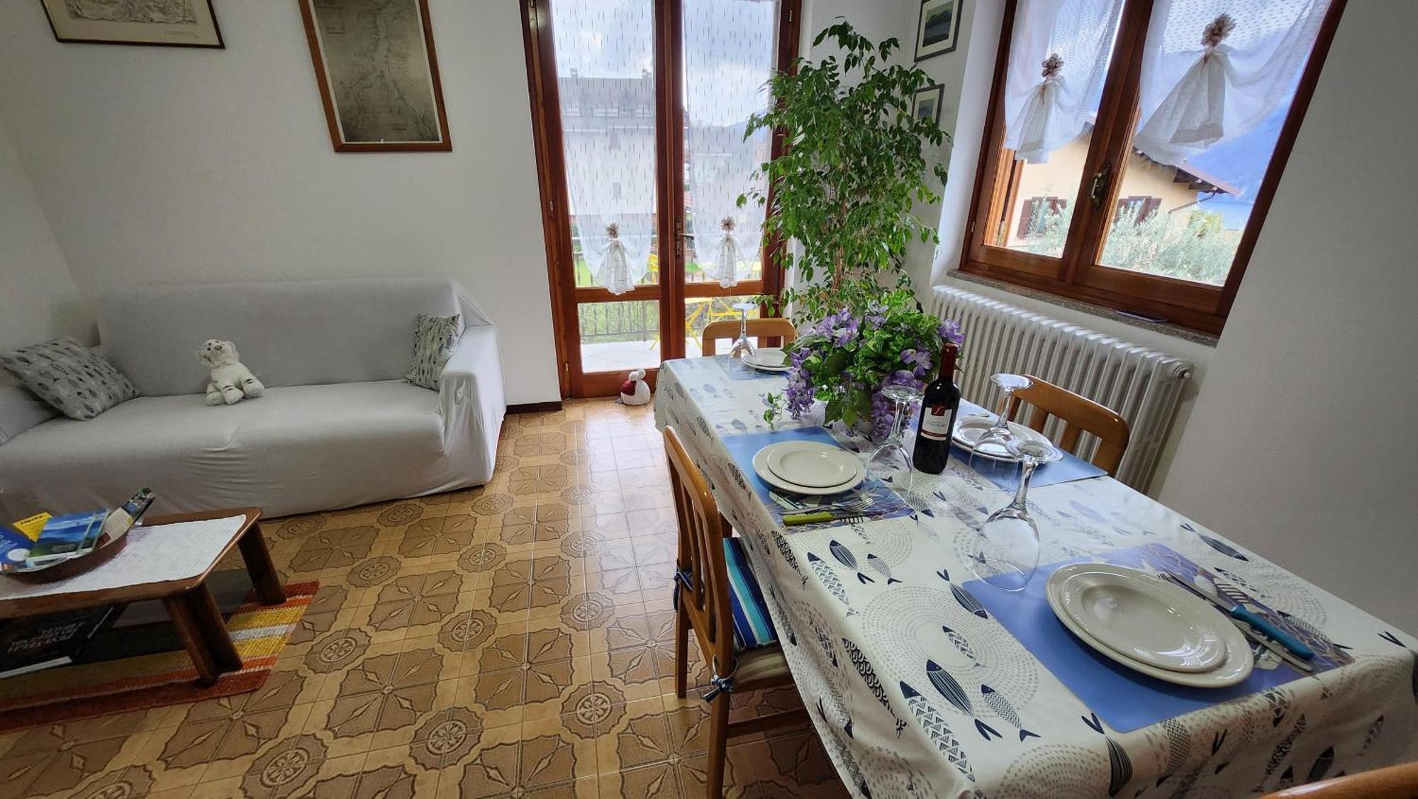 Apartment L'Ulivo Lake View Private Road 5 Kilometers From Varenna Lierna Exterior photo