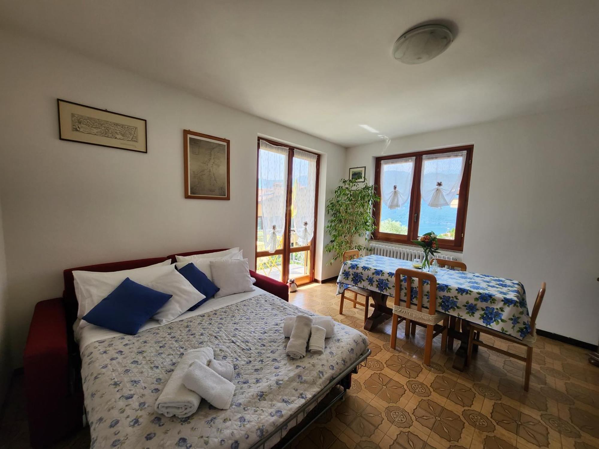 Apartment L'Ulivo Lake View Private Road 5 Kilometers From Varenna Lierna Exterior photo